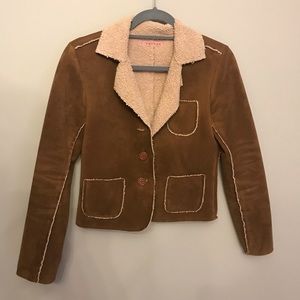 Size small, velvet brand